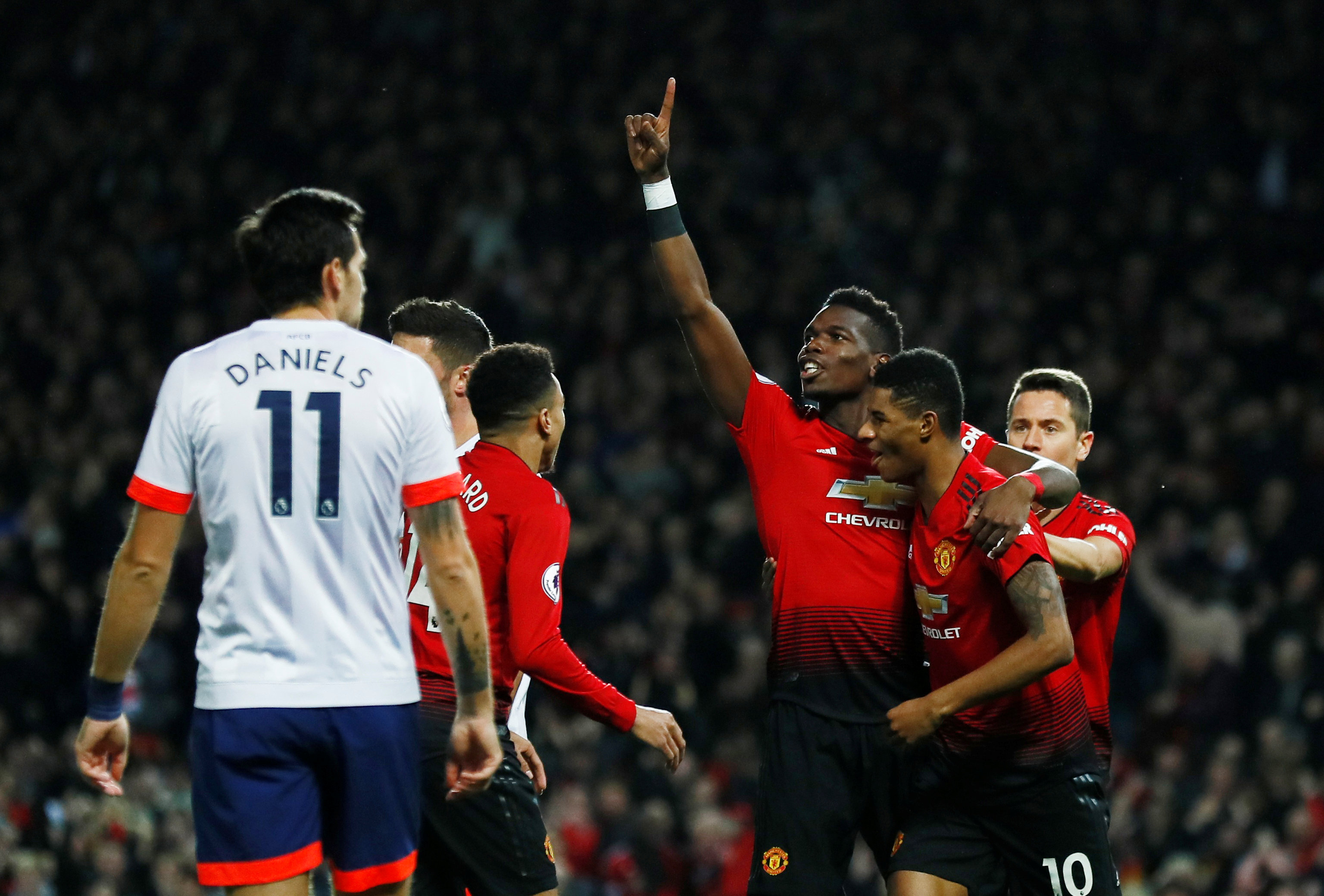 跨越现实与 跨越现实与